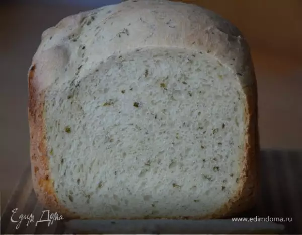 пряный хлеб с укропом чесноком и васаби для ароматных сухариков