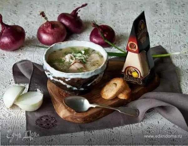 луковый суп с курицей и сыром джюгас