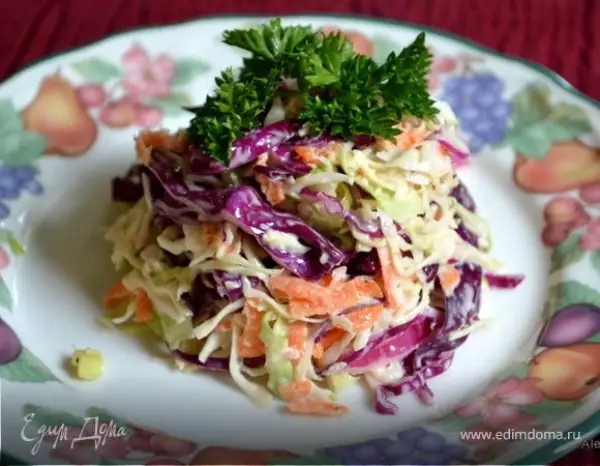 пряный салат из капусты coleslaw