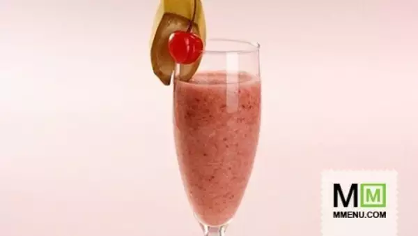 коктейль бананово ягодный шейк