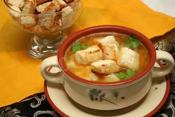 гороховый суп на бульоне из баранины по грузински
