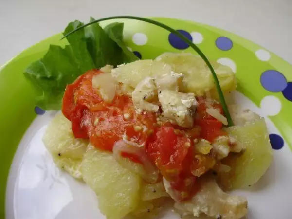 пангасиус с картофелем и помидорами в микроволновке