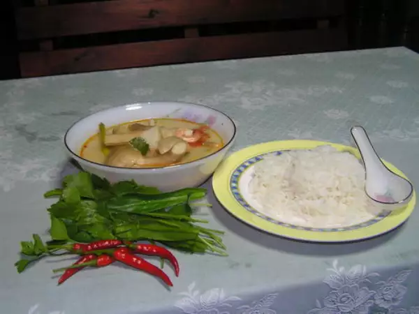 том ям кунг остро кислыи тайский суп с креветками