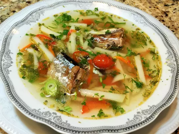 рыбный суп вкусная ностальгия за 30 мин для дачников и студентов