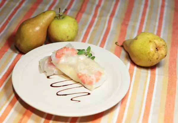 спринг роллы питайся правильно с морепродуктами и фруктами груша яблоко манго