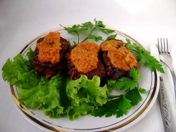 зразы мясо баклажановые в пикантном ореховом соусе