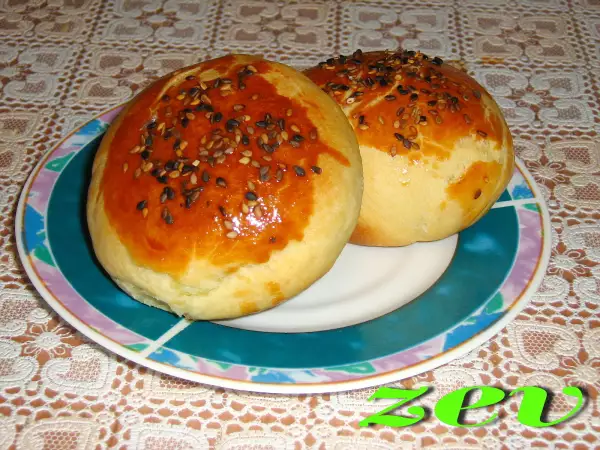 погоча турецкие булочки с сыром и кунжутом