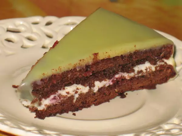 шоколадный пирог с имбирем и тортик из него