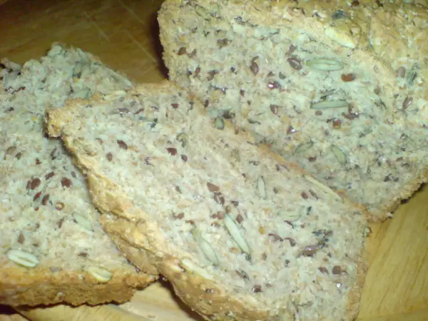 хлеб домашний ржаной на йогурте с зёрнышками