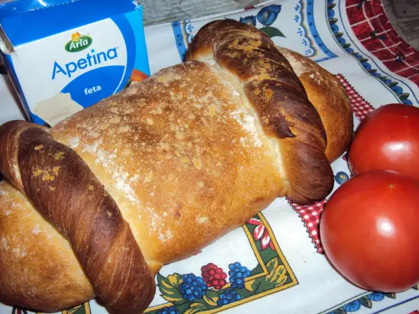 греческий хлеб с маслинами greek olive bread
